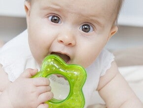 Tips doorkomende tandjes baby Tips doorkomende tandjes baby