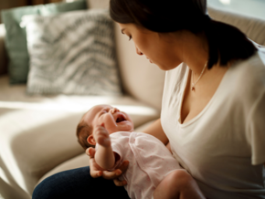 Baby begint 's avonds te huilen