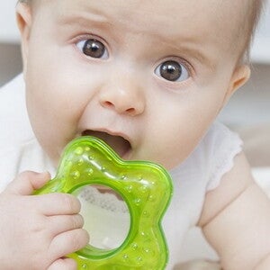 Tips doorkomende tandjes baby
