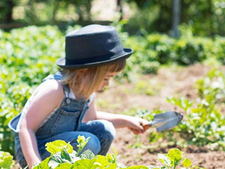 Kids gardening